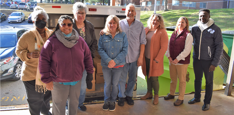 Local organizations donate Thanksgiving meals to DSS clients